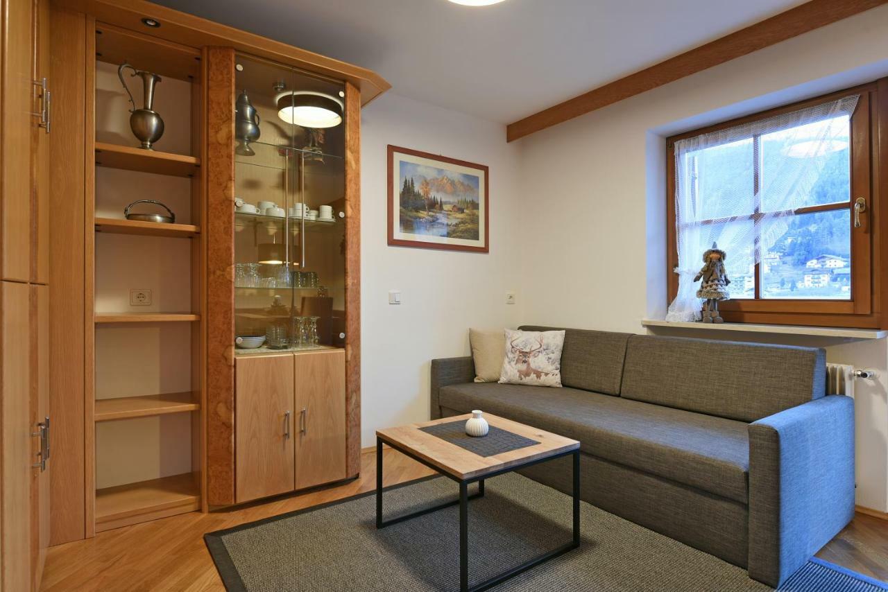 Miraval Perathoner Andreas Appartement Urtijëi Buitenkant foto